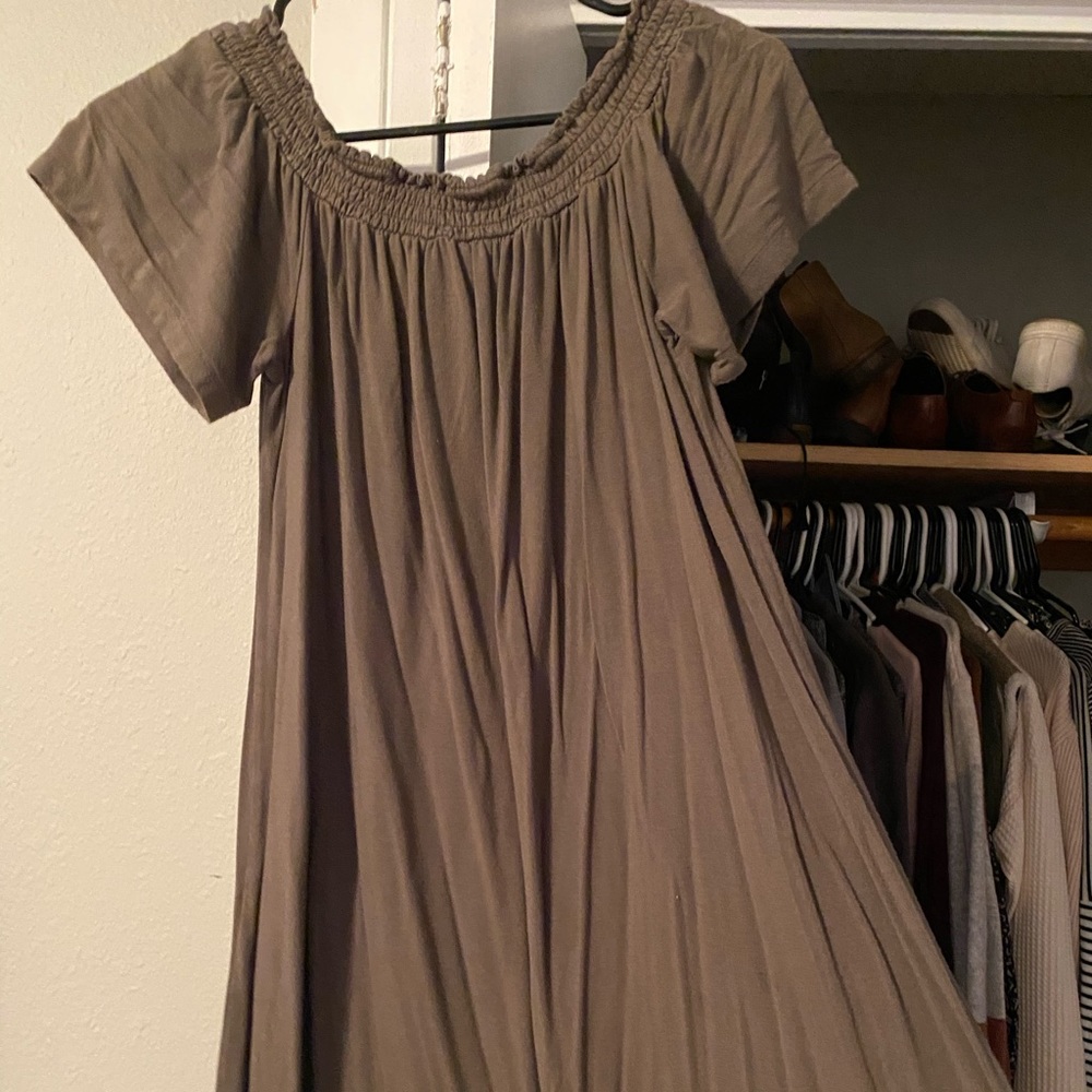 Off the shoulder casual dress